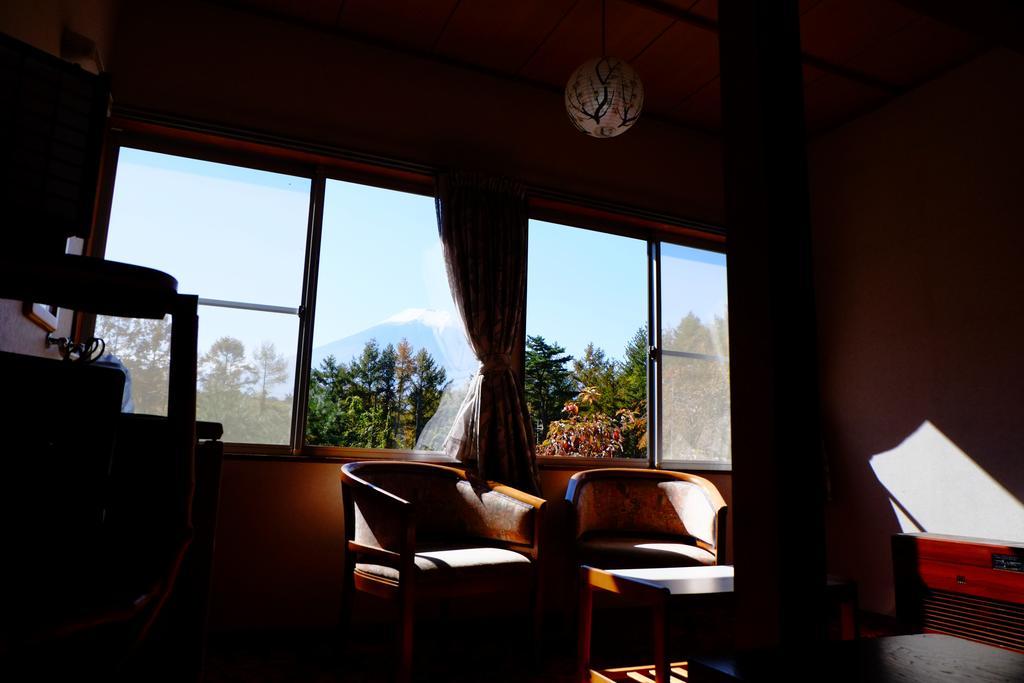 Ryokan Fujitomita Oshino Bilik gambar